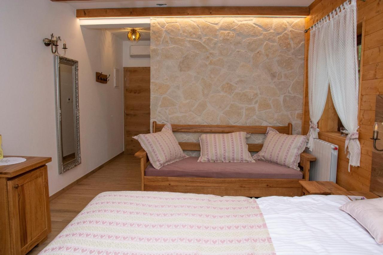 Boutique Villa Pearl Of Plitvice, Plitvice Lakes Plitvica selo Exterior photo