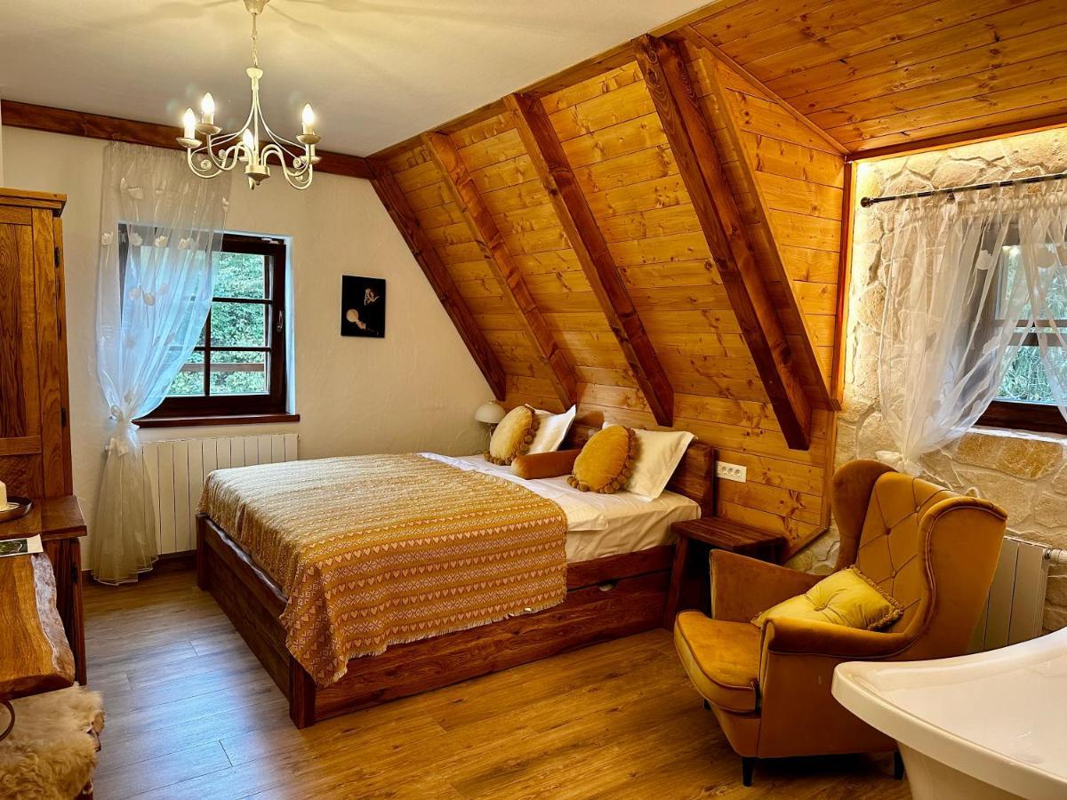 Boutique Villa Pearl Of Plitvice, Plitvice Lakes Plitvica selo Exterior photo